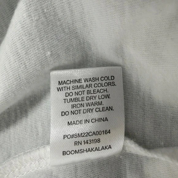 Chubbies “Skys Out Thighs Out” Graphic Pocket Tee Women’s Medium White - Picture 3 of 8